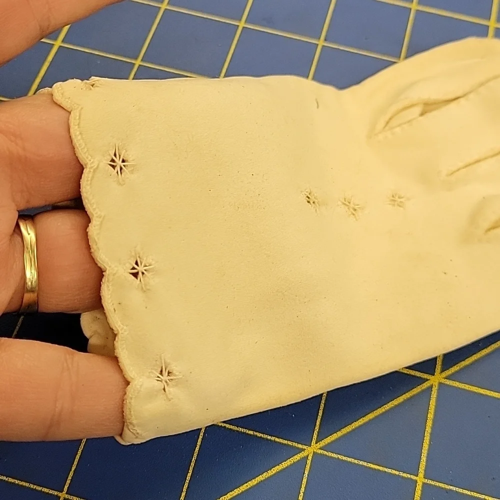 Vintage Women's Gloves Cream Estate Sale Find